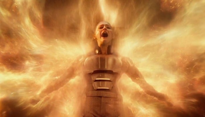 Foto de Jean Grey como a Fênix no filme X-Men: Apocalipse