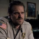 Stranger Things David Harbour como Chief Hopper