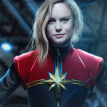 Montagem de Brie Larson como a Capitã Marvel