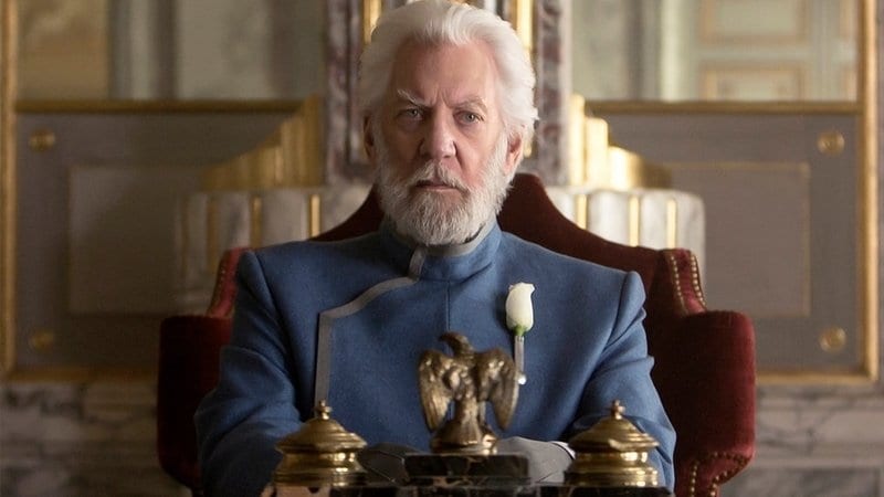 Donald Sutherland como Presidente Snow em Jogos Vorazes